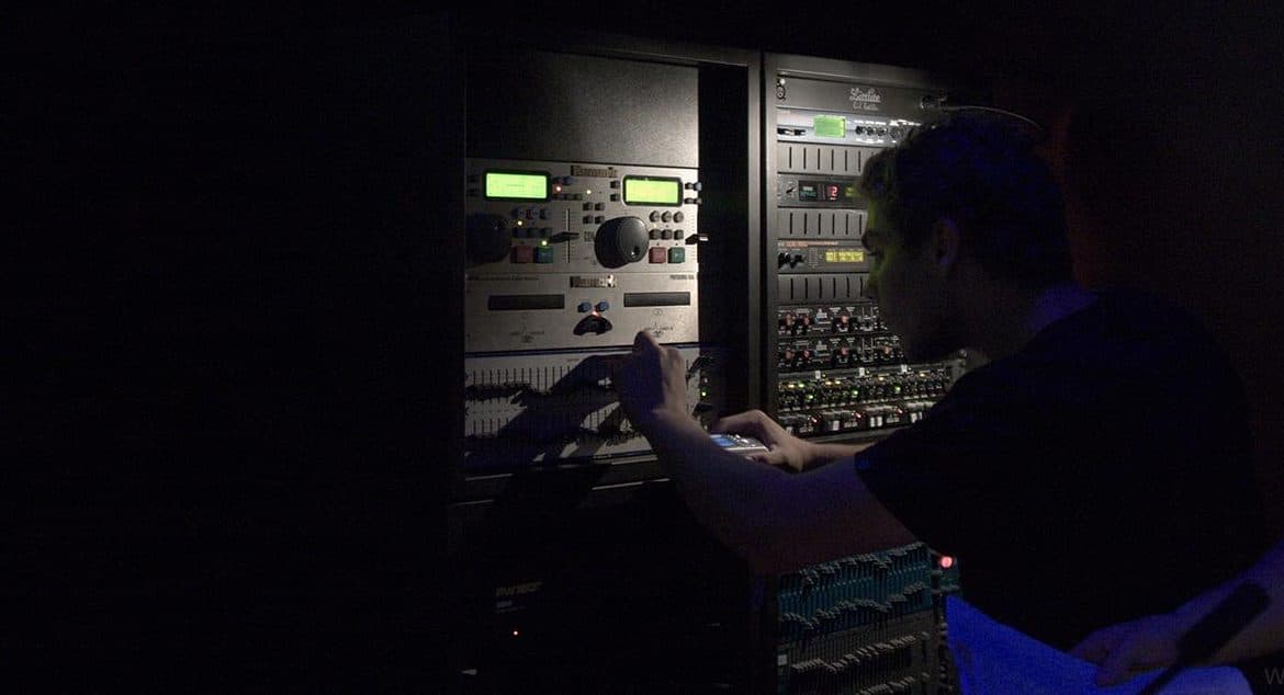 Mixing with EQ: How to Properly EQ a Mix