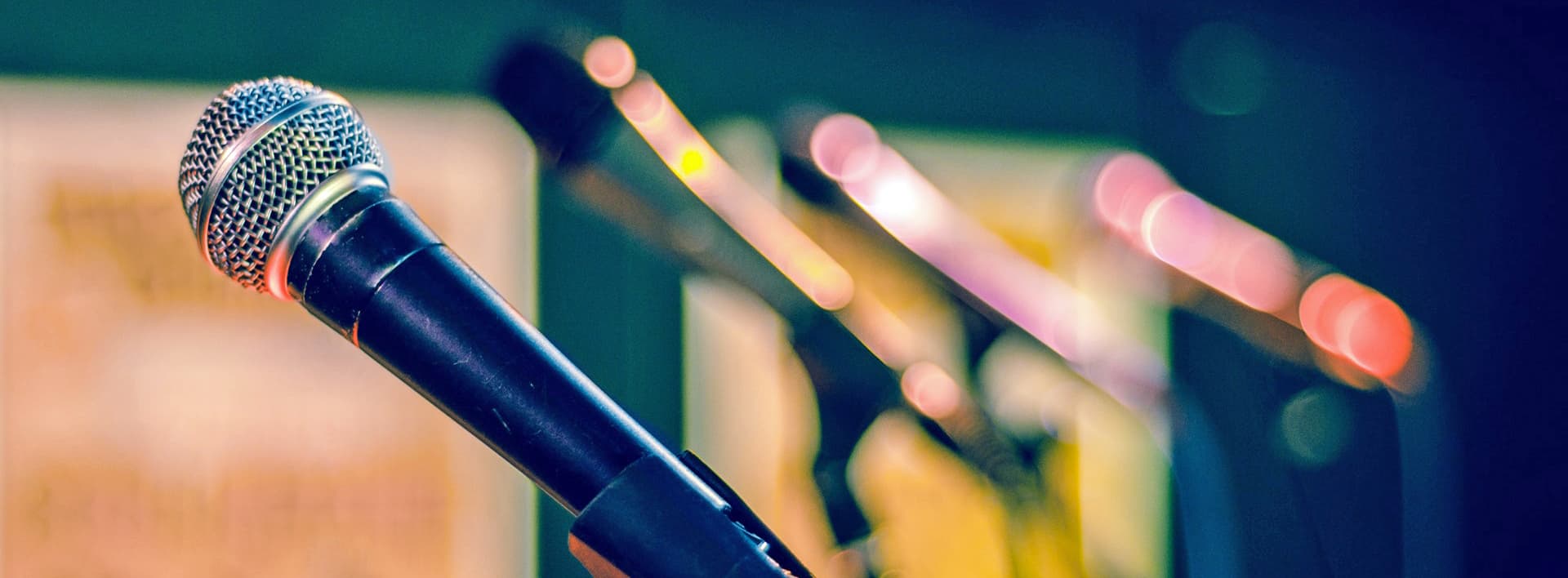 An array of hand-held mics with varying cardioid microphone polar patterns