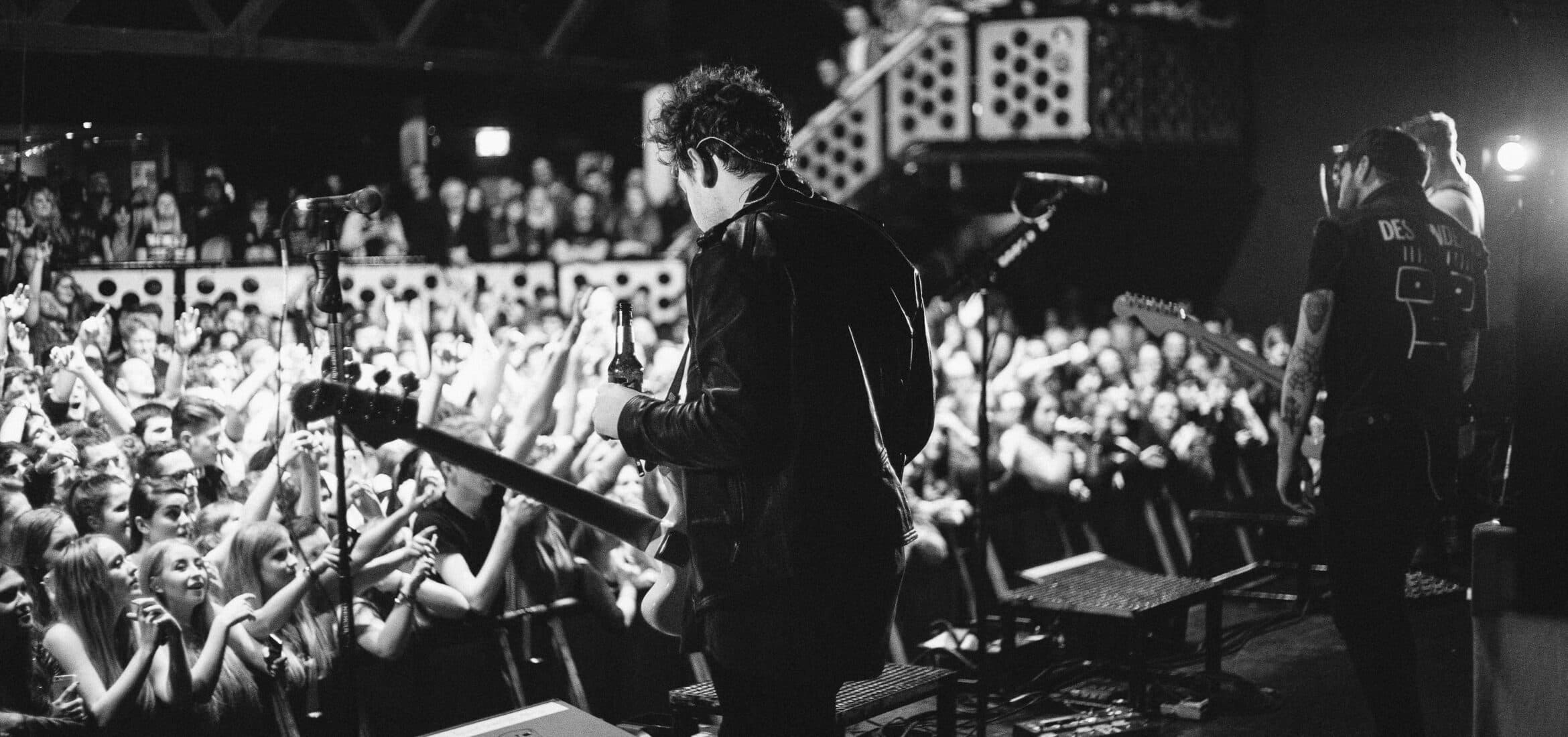 10 Dos and Don’ts for any Touring Band