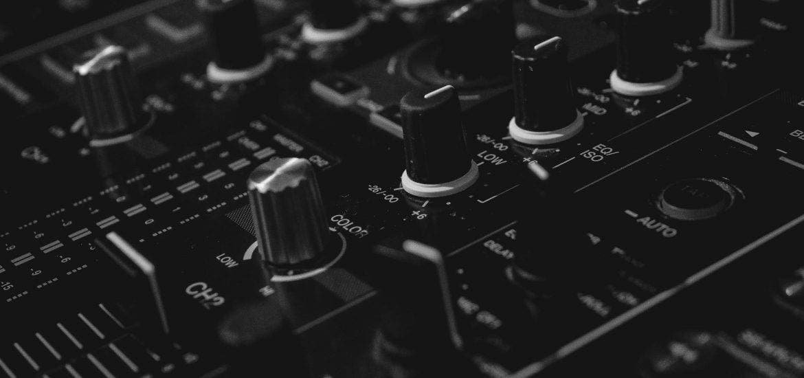 digital mixer controls