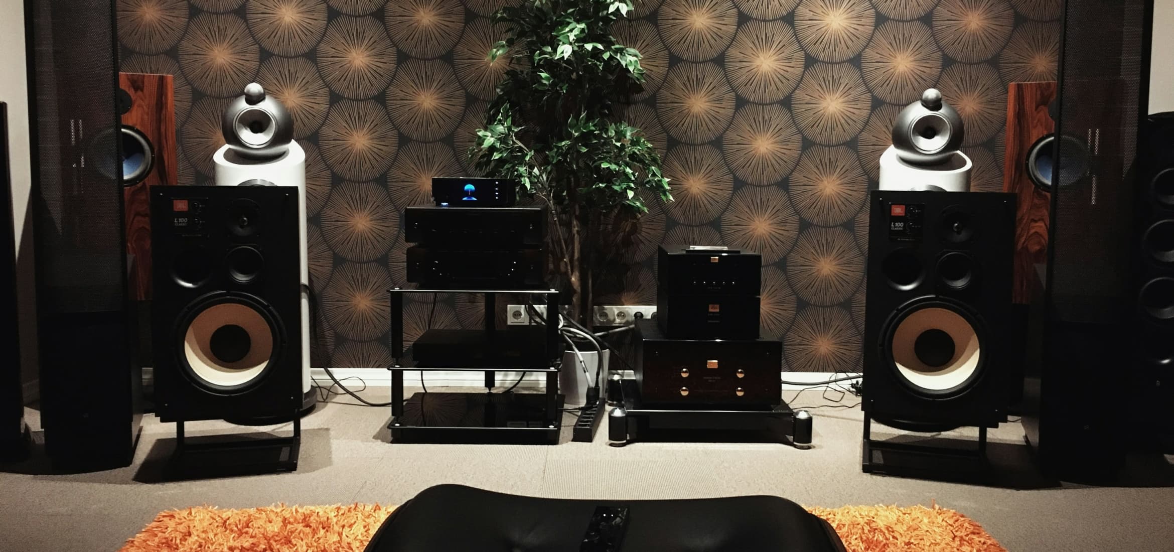 Mixing Music in Dolby Atmos & Spatial Audio: From Basics to Advanced Techniques