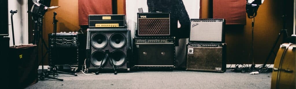 Recording Electric Guitars with the best amps